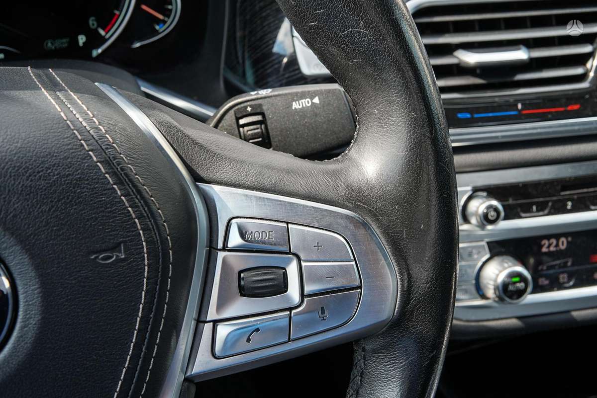 BMW 730, 3.0 l., Седан