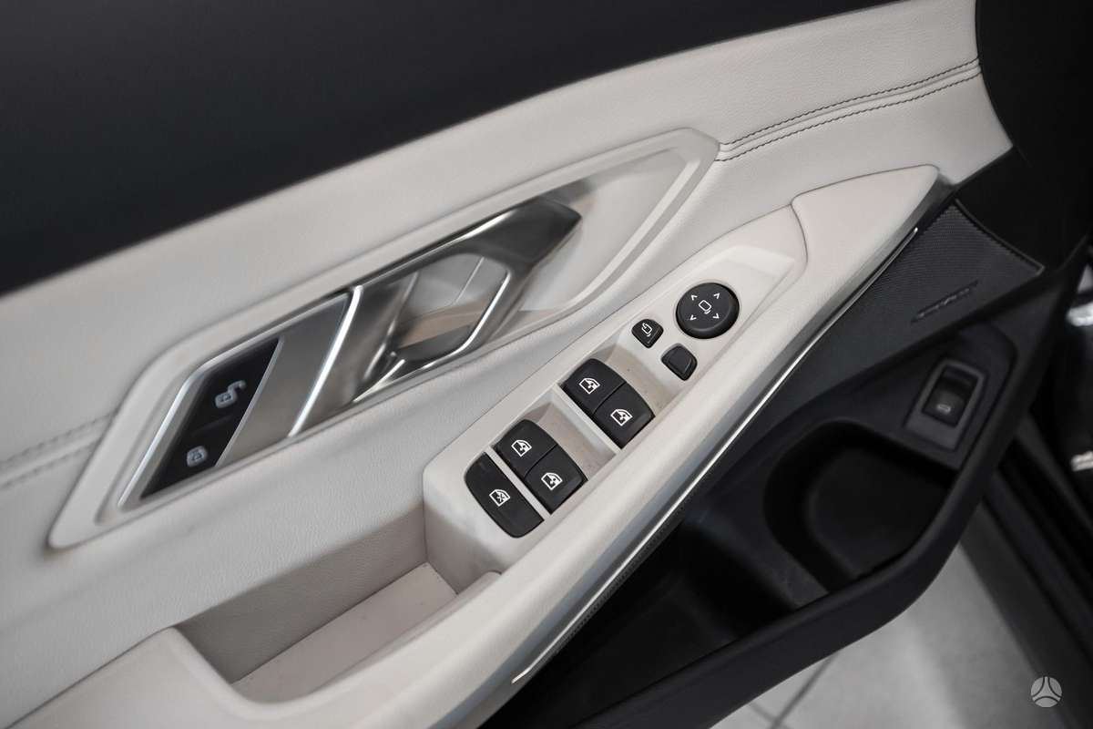 BMW 320, 2.0 l., wagon