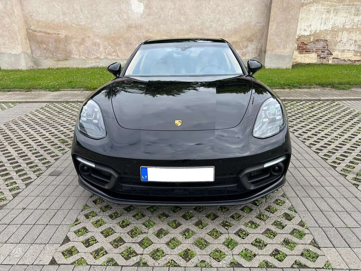Porsche Panamera - 8