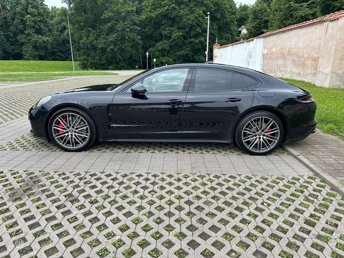 Porsche Panamera - 6