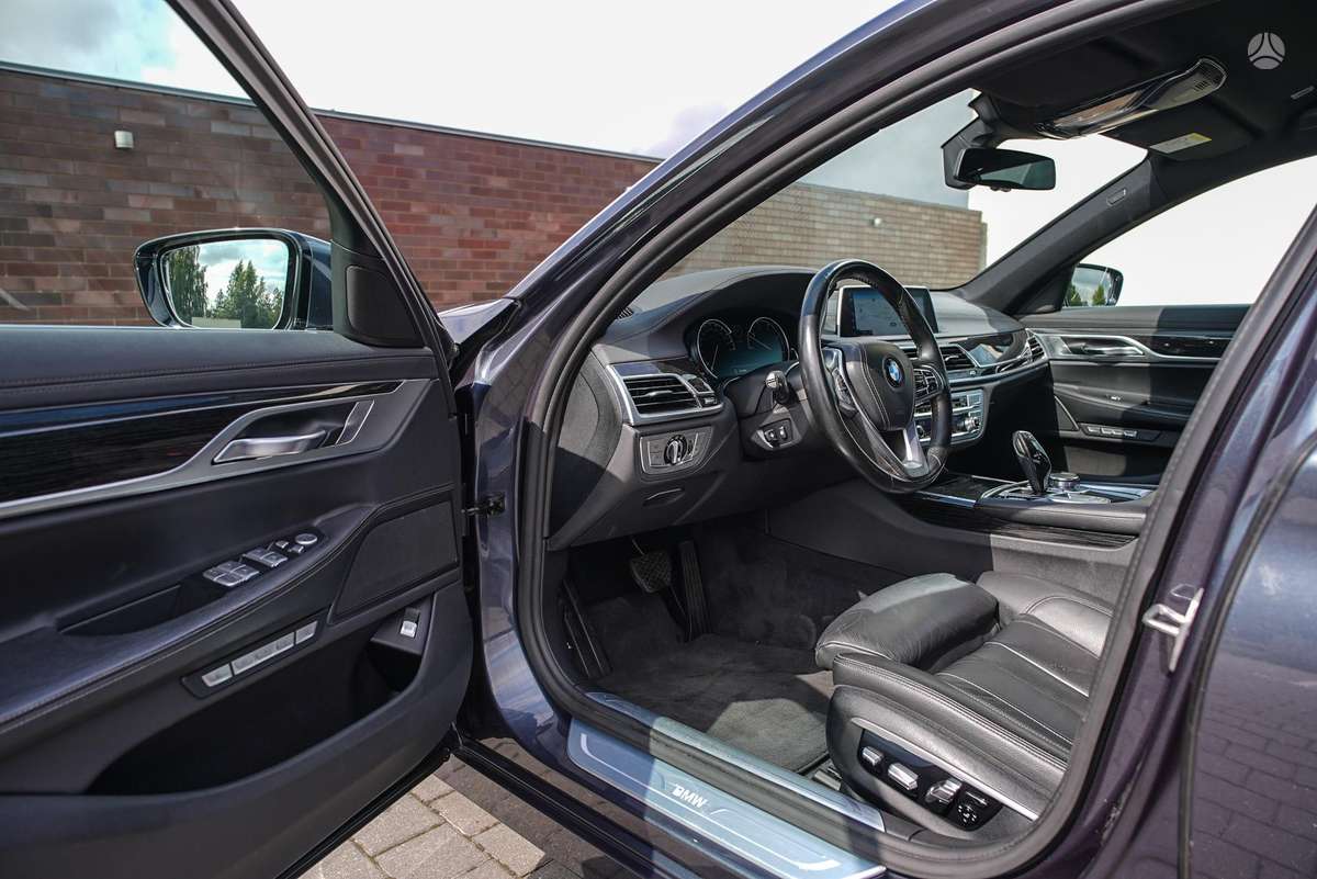 BMW 730, 3.0 l., Седан