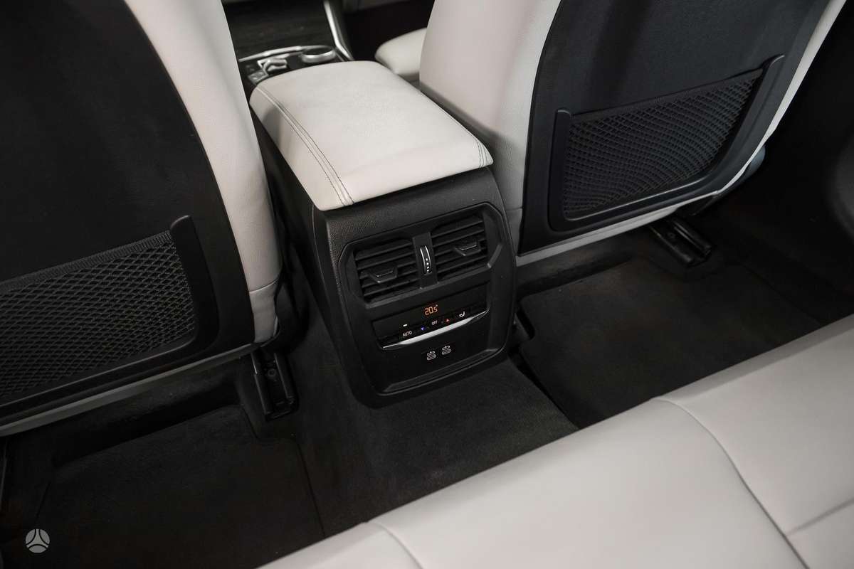 BMW 320, 2.0 l., wagon