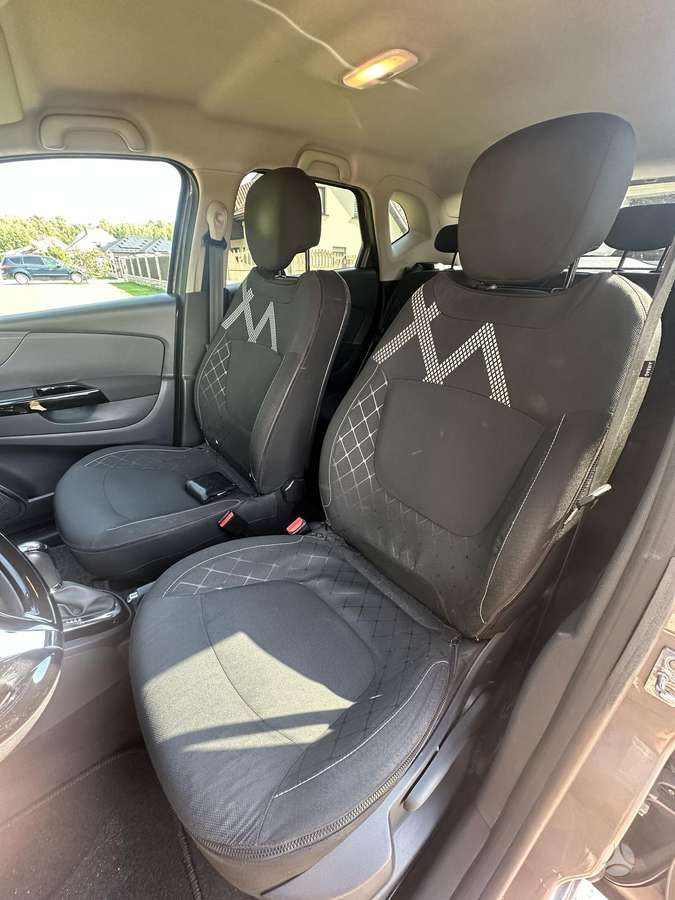 Renault Captur, 1.5 l., off-road / crossover