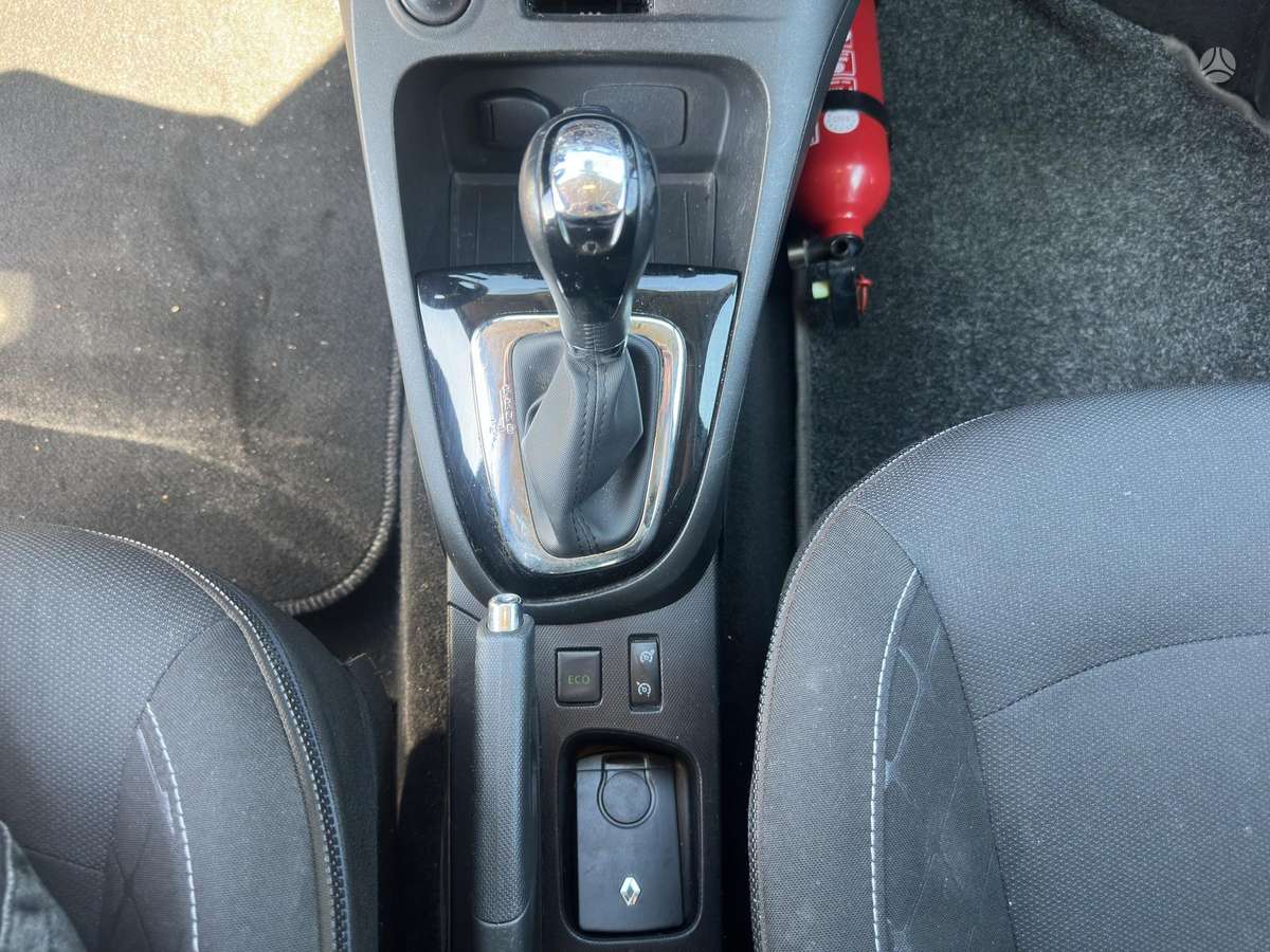 Renault Captur, 1.5 l., off-road / crossover