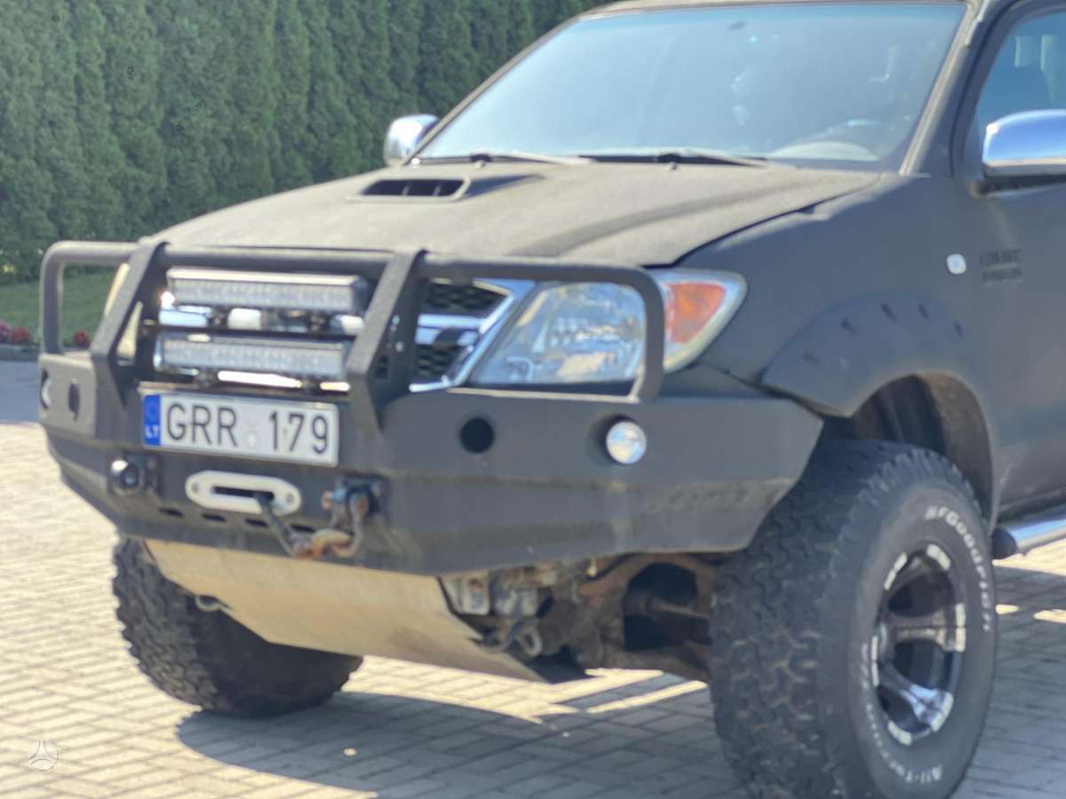 Toyota Hilux - 6