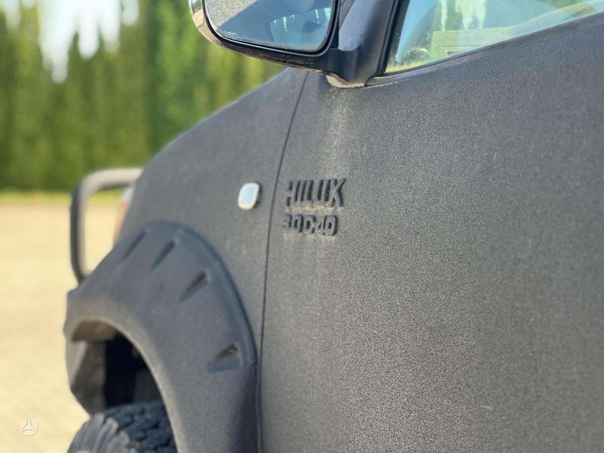 Toyota Hilux - 7