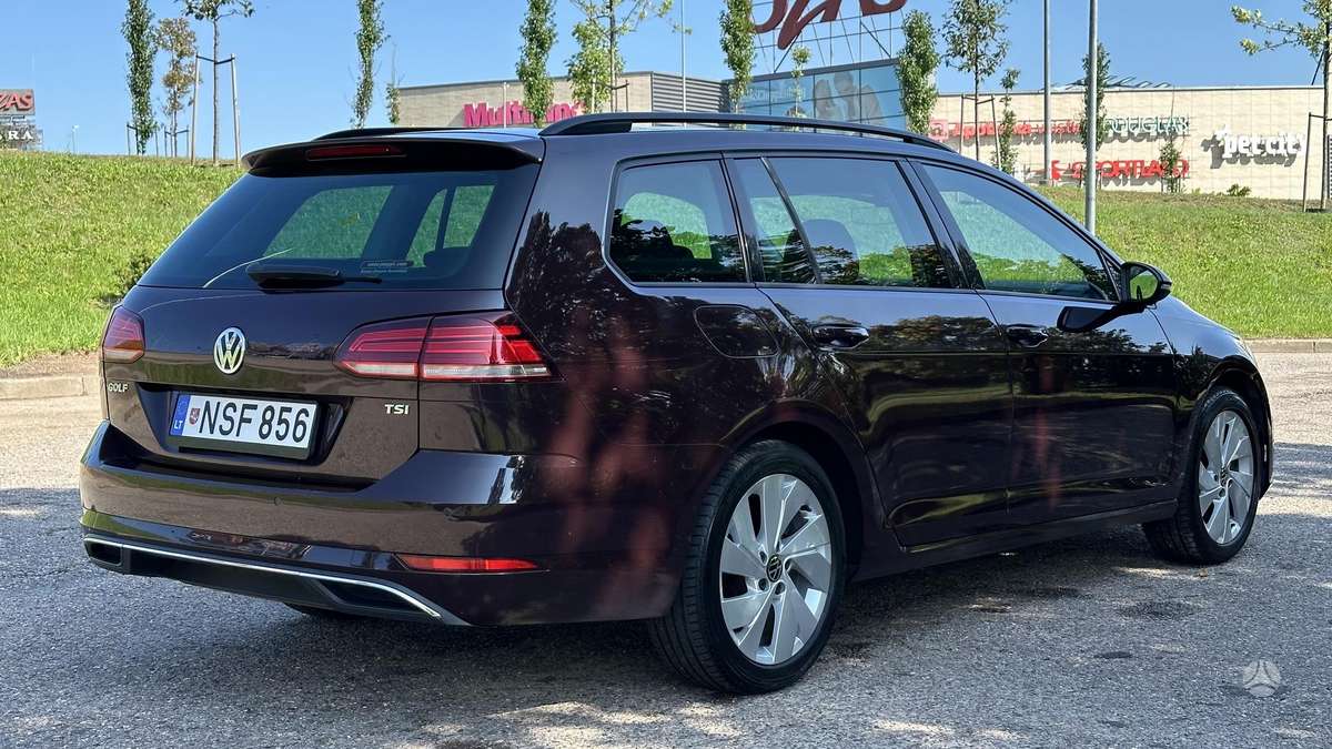 Volkswagen Golf - 4
