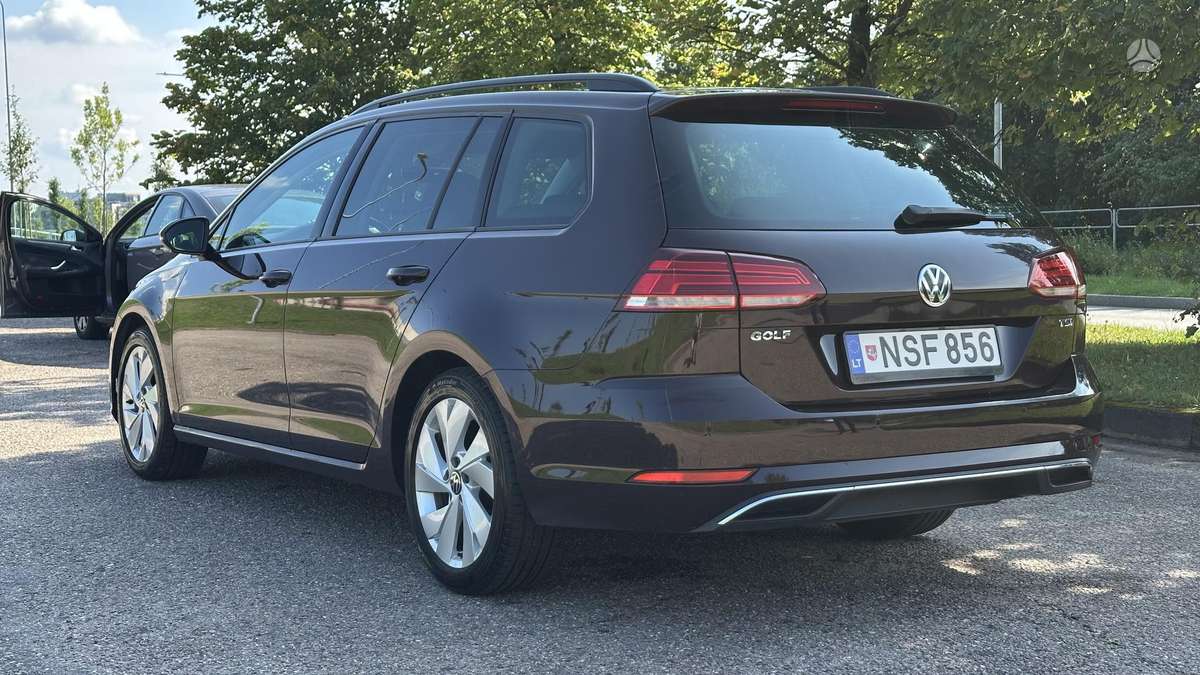 Volkswagen Golf - 3