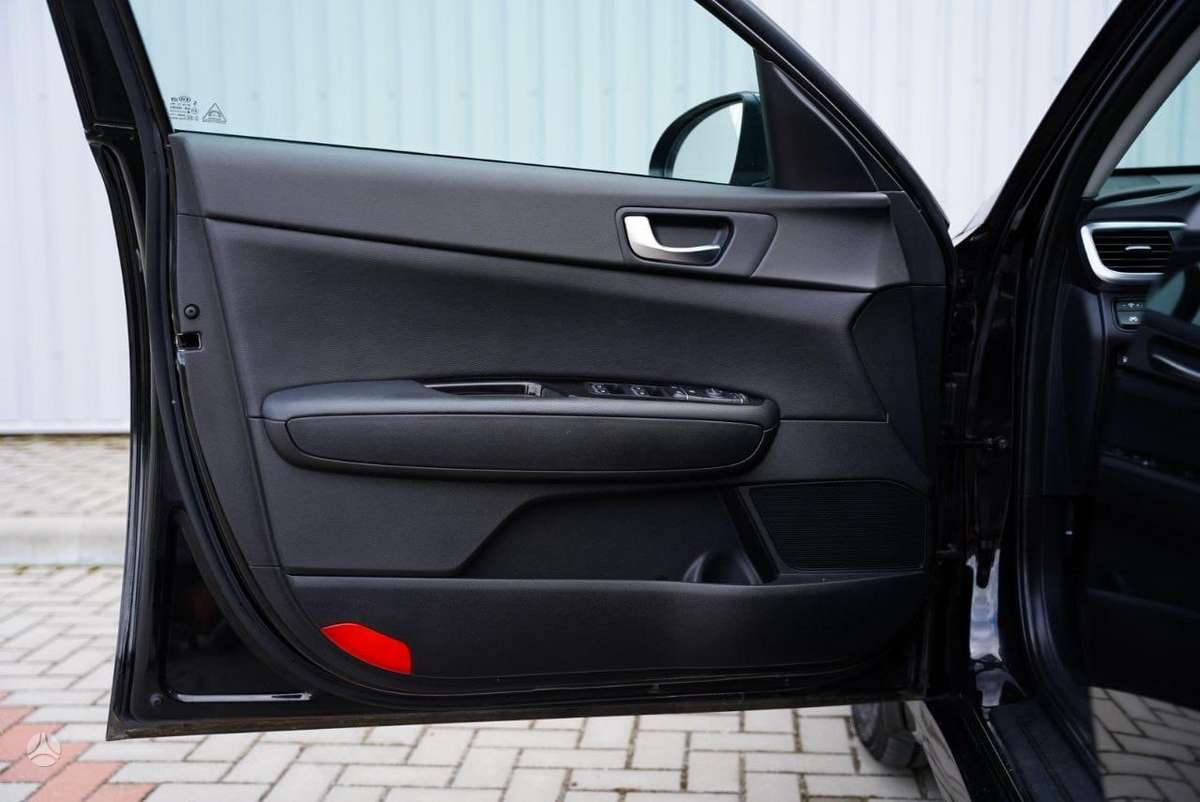 Kia Optima, 1.7 l., Седан