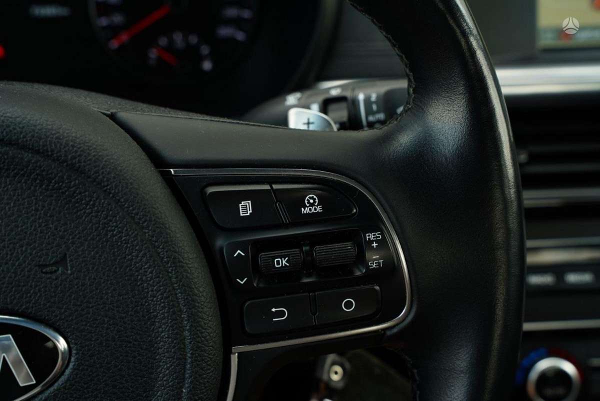 Kia Optima, 1.7 l., Седан