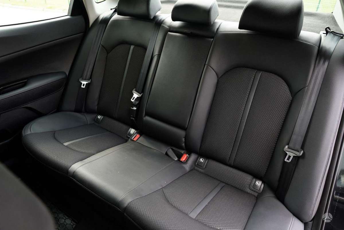 Kia Optima, 1.7 l., Седан