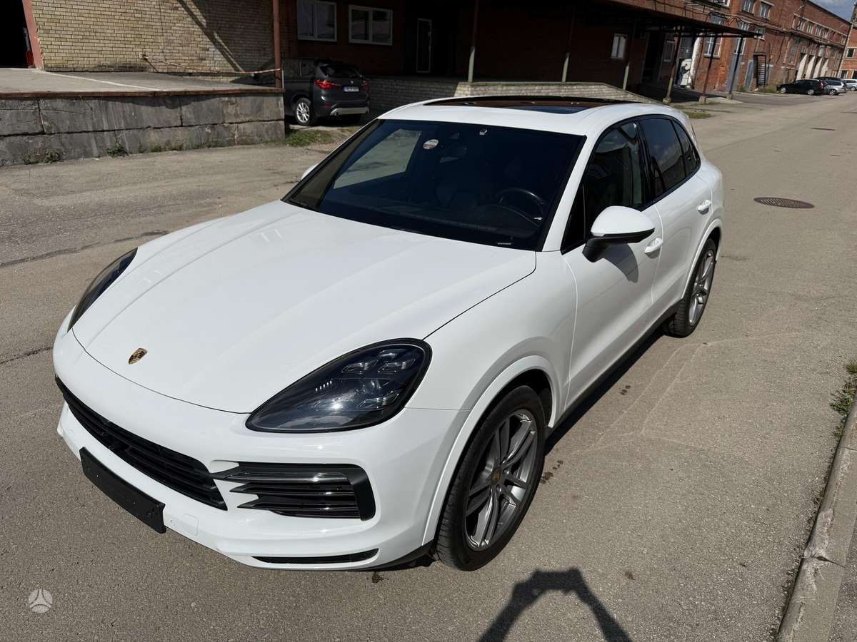 Porsche Cayenne - 2