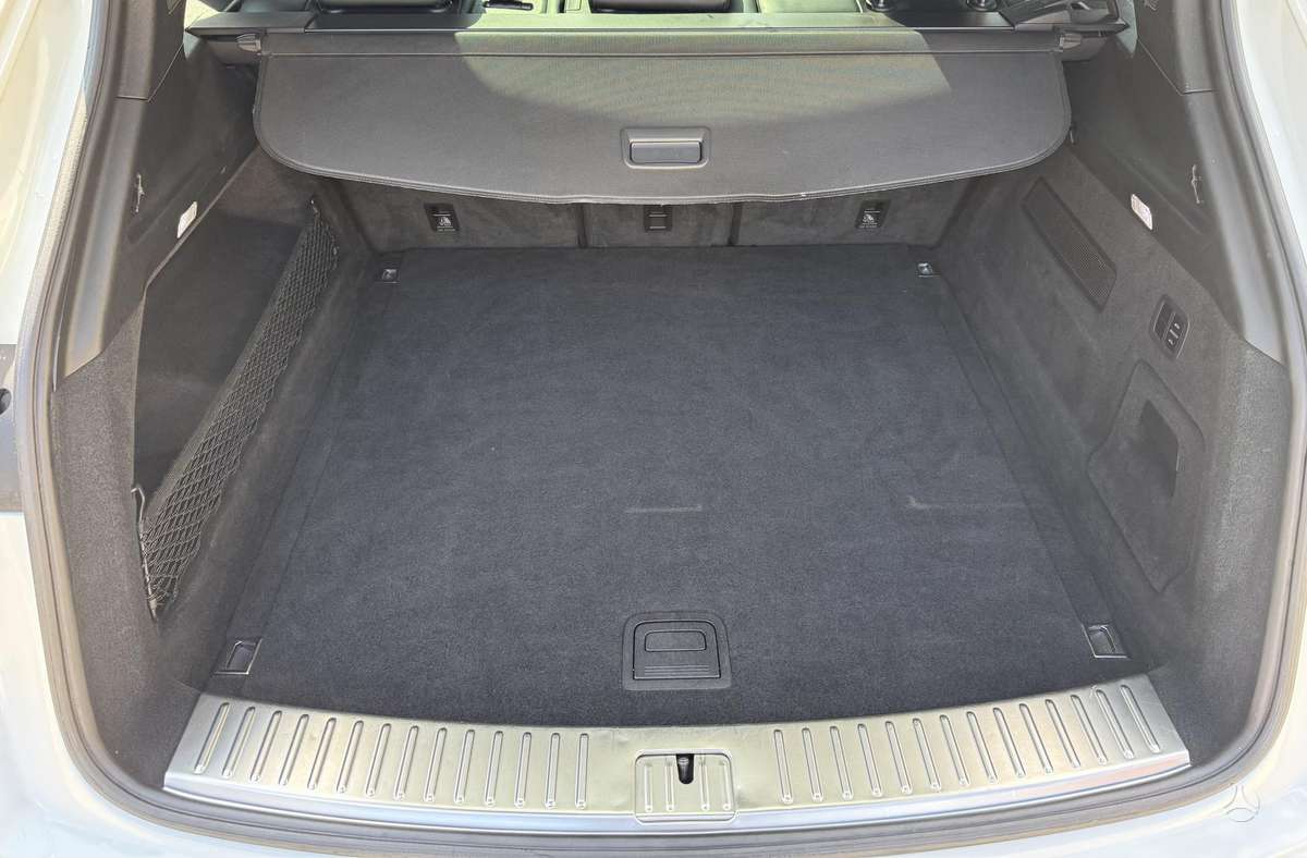 Porsche Cayenne - 11
