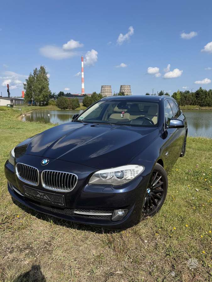 BMW 530, 3.0 l., wagon