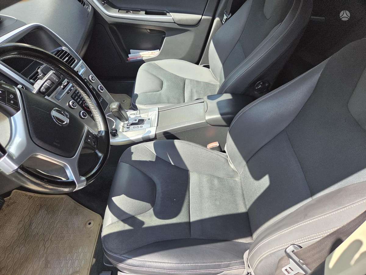 Volvo XC60 - 9