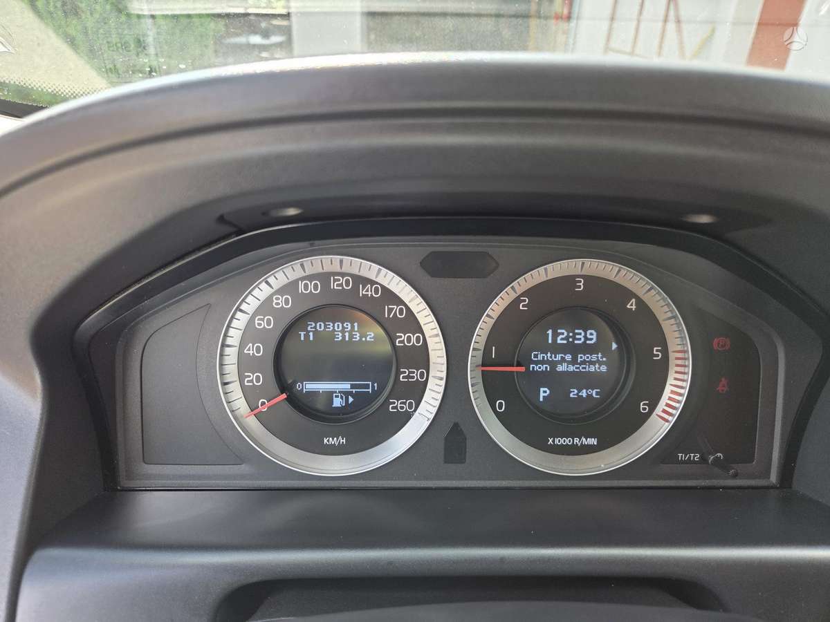 Volvo XC60 - 11