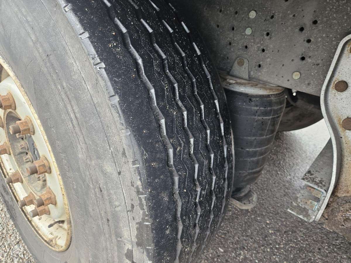 Schmitz SCB*S3T, užuolaidinės / tentinės