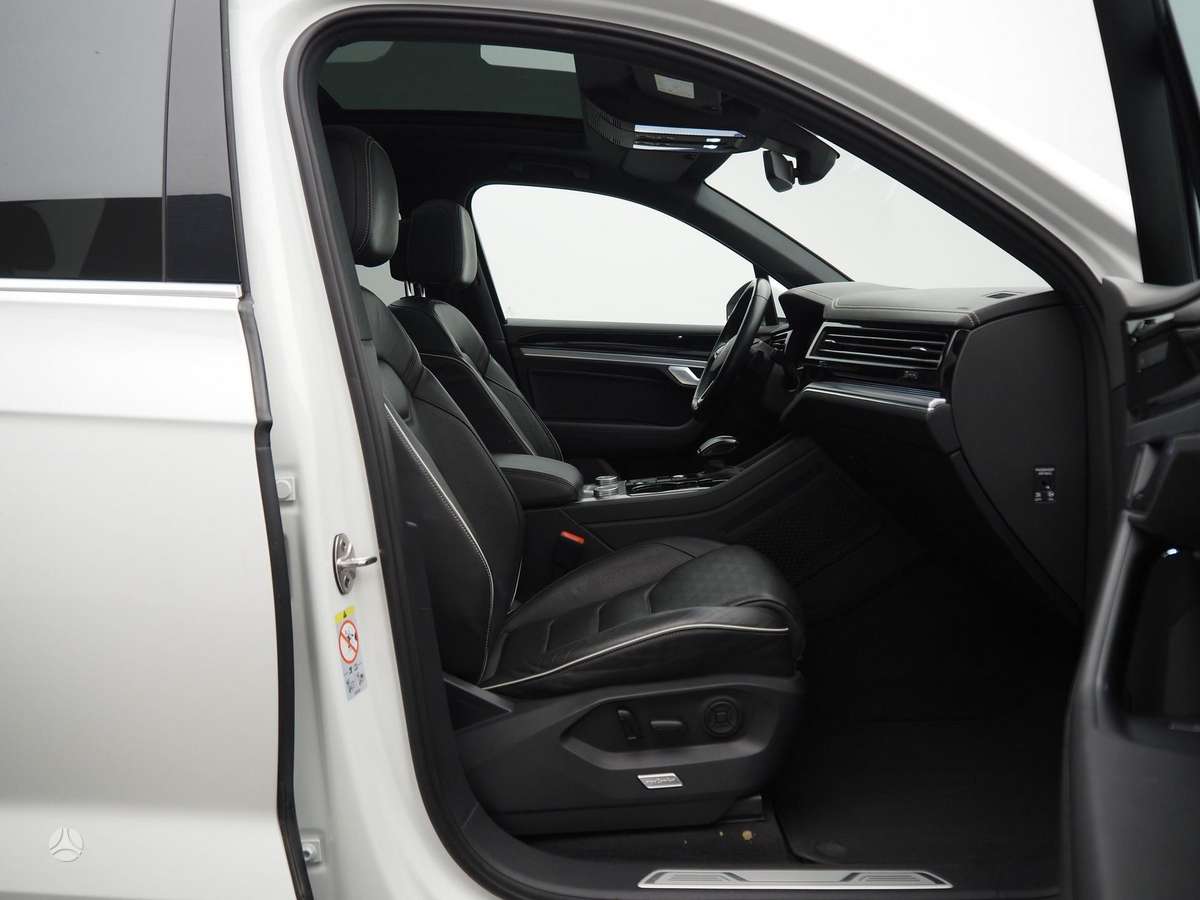 Volkswagen Touareg - 10