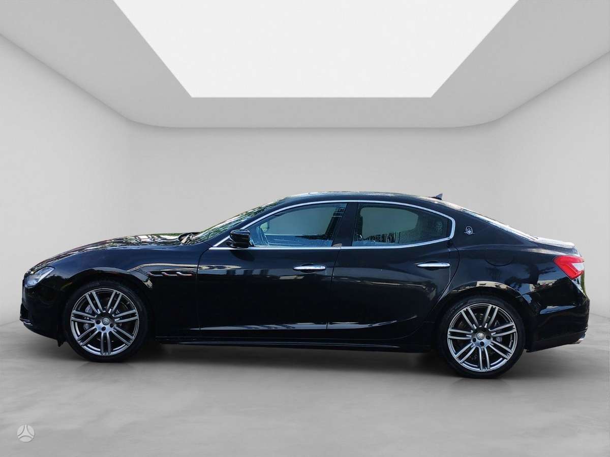 Maserati Ghibli, 3.0 l., Седан