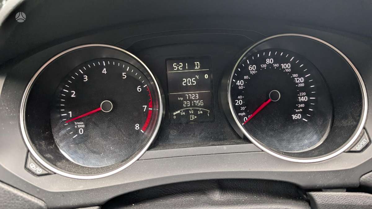 Volkswagen Jetta - 9