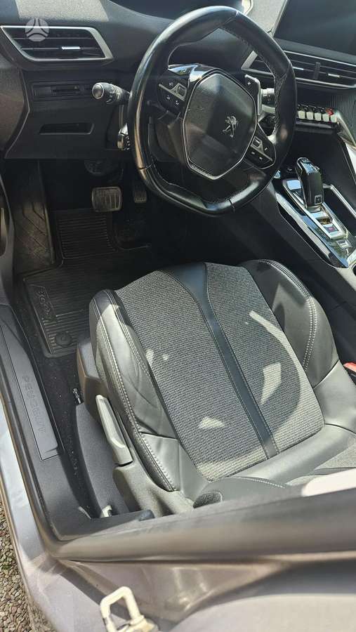 Peugeot 3008 - 8