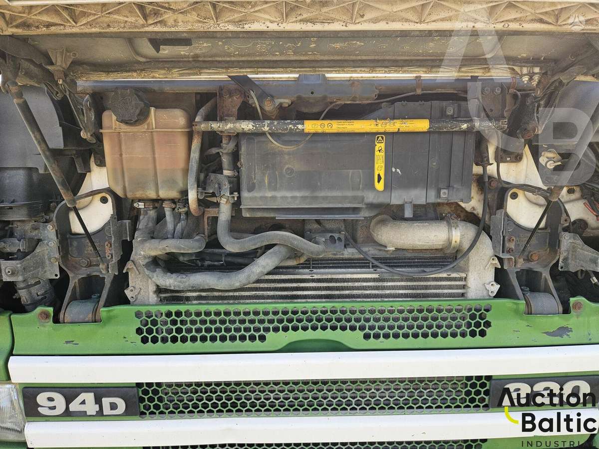 Scania P 94, autovežiai