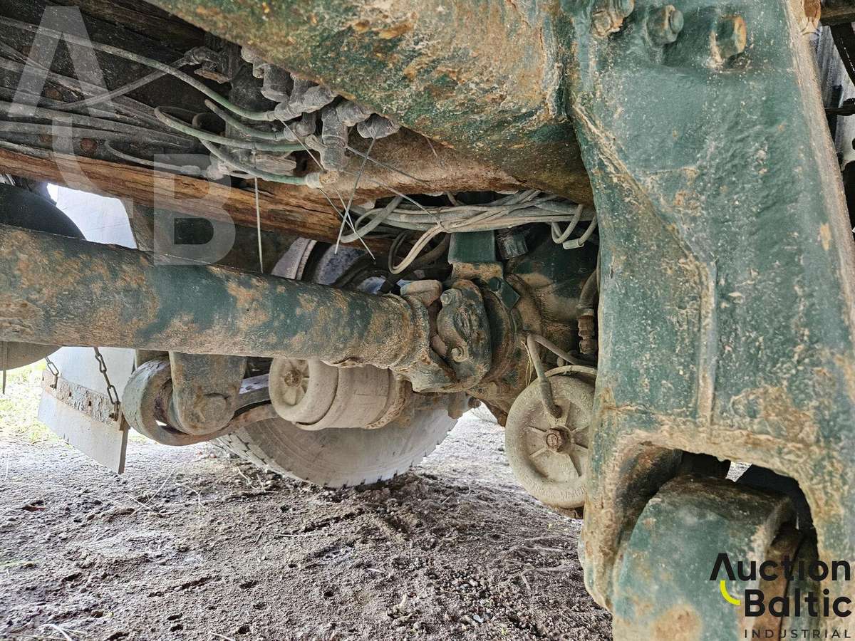 Scania P 94, auto vedēji
