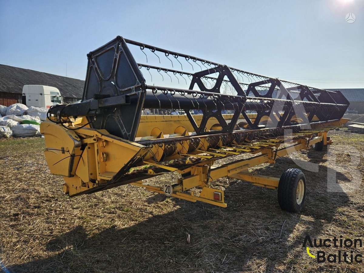 New Holland CR 9080, комбайны