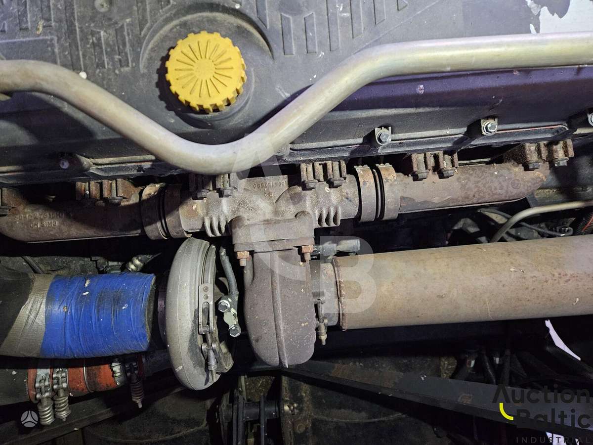 New Holland CR 9080, комбайны