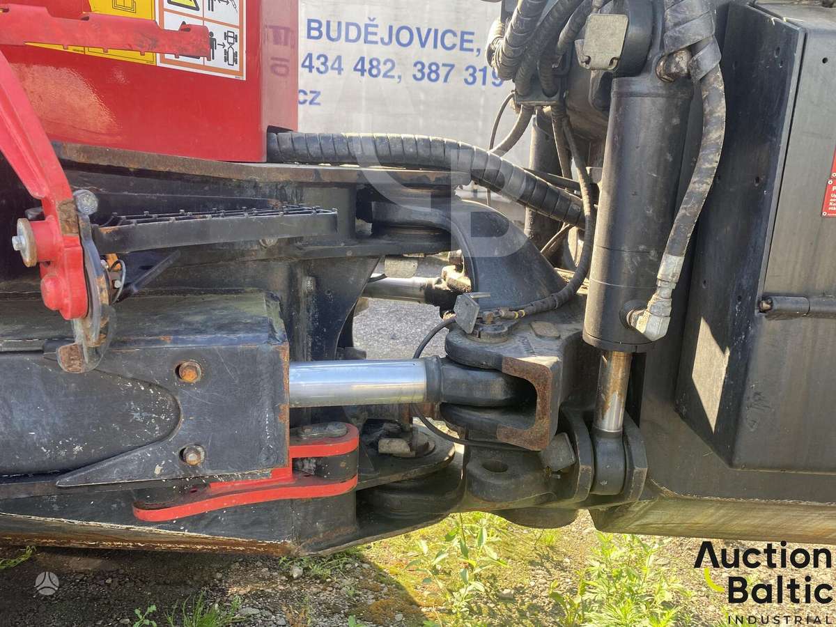 Komatsu 895, форвардеры
