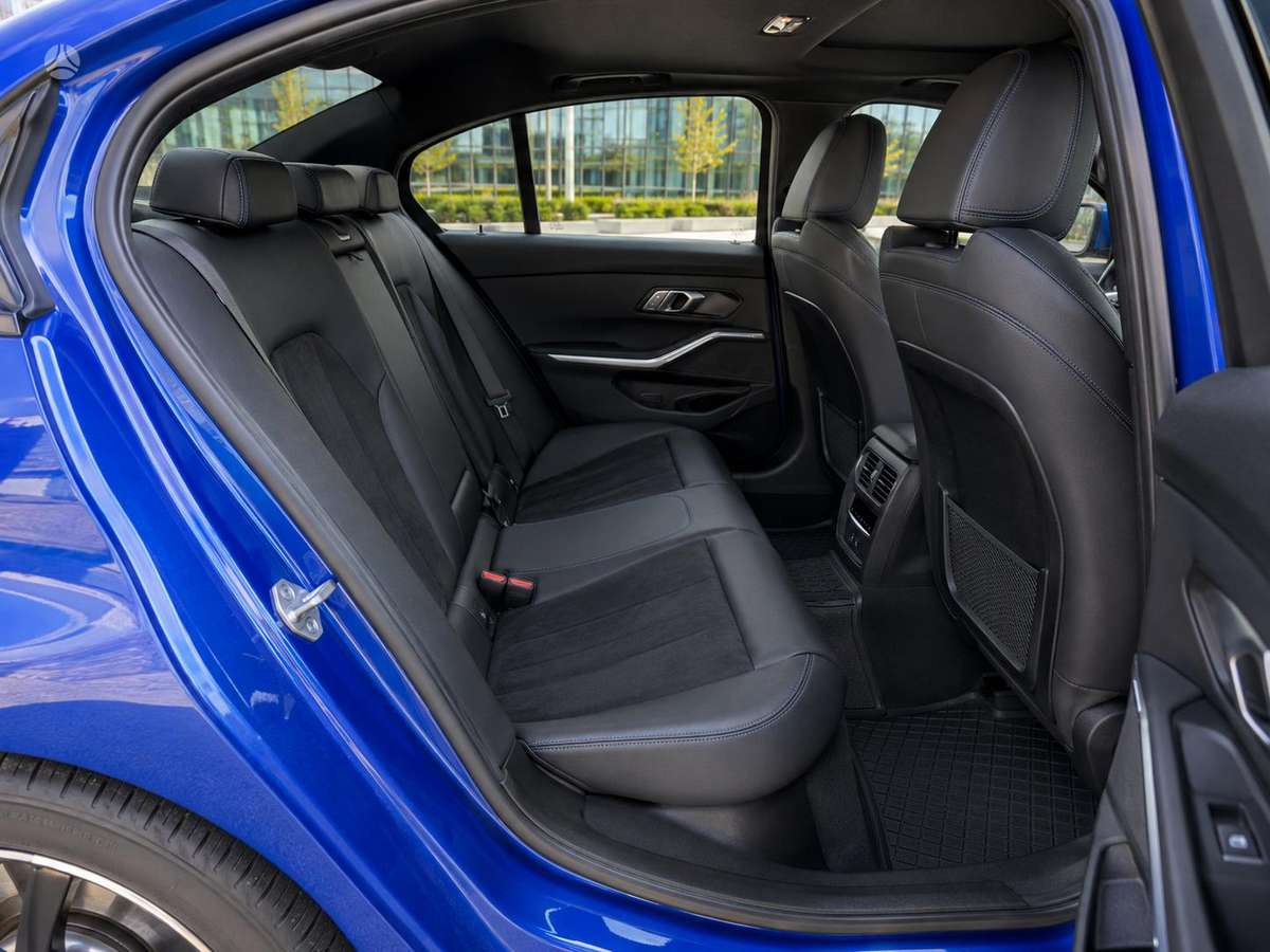 BMW 320, 2.0 l., Седан