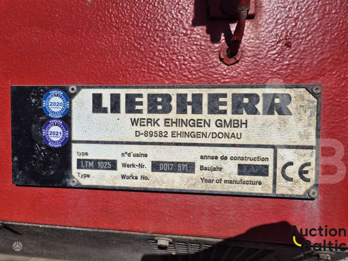 Liebherr UTM 526, crane