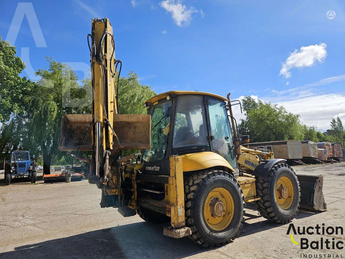 Komatsu WB93S-5E0, excavator loader