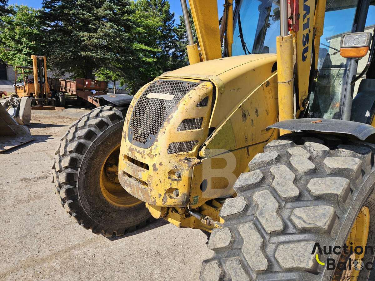 Komatsu WB93S-5E0, excavator loader