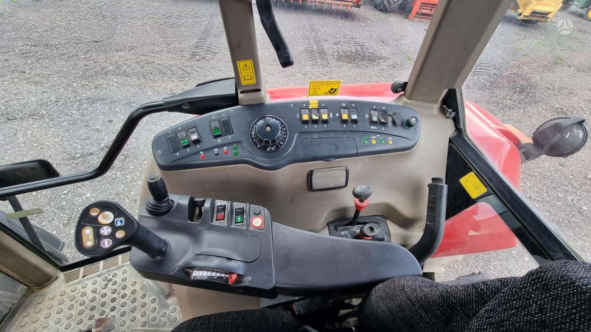 Case-IH CVX 170, traktoriai