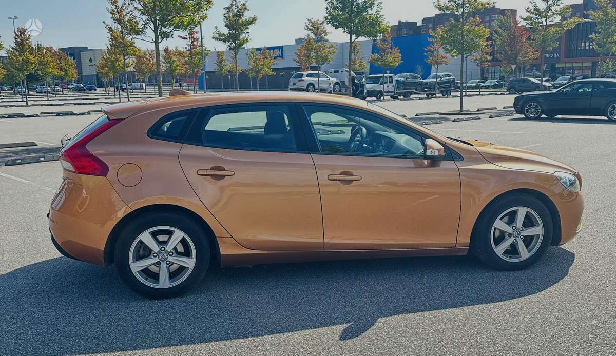 Volvo V40 - 8