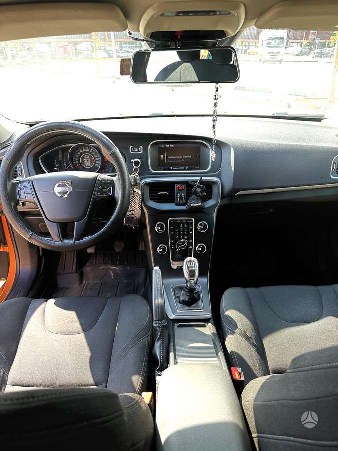 Volvo V40 - 11