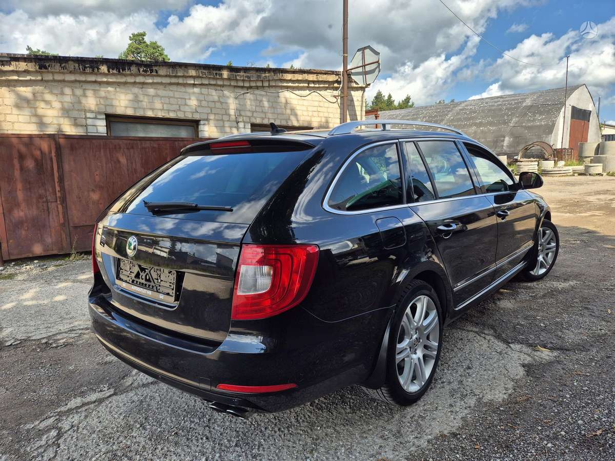 Skoda Superb, 3.6 l., Универсал