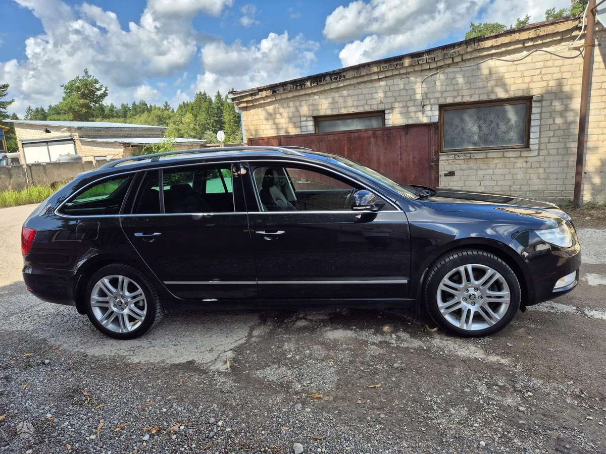 Skoda Superb, 3.6 l., Универсал