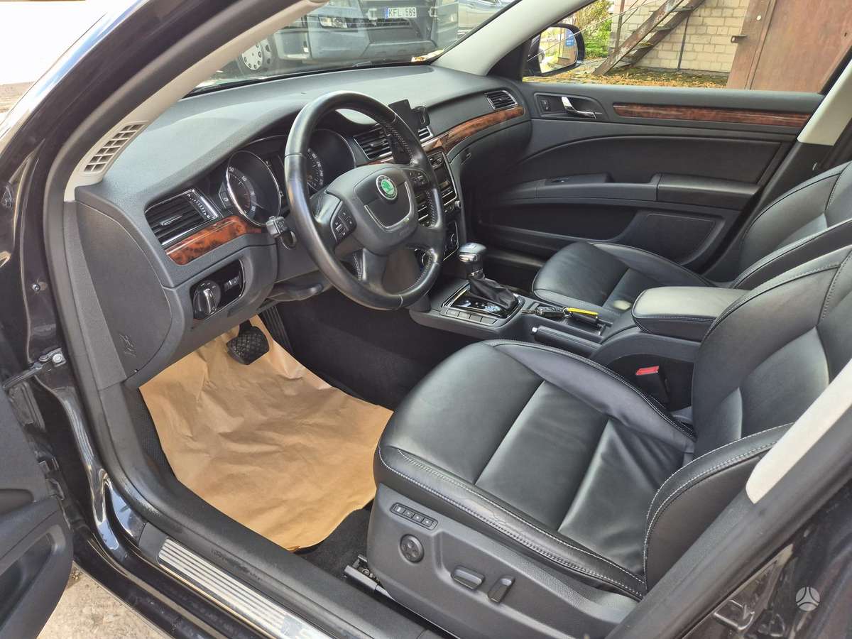 Skoda Superb, 3.6 l., Универсал