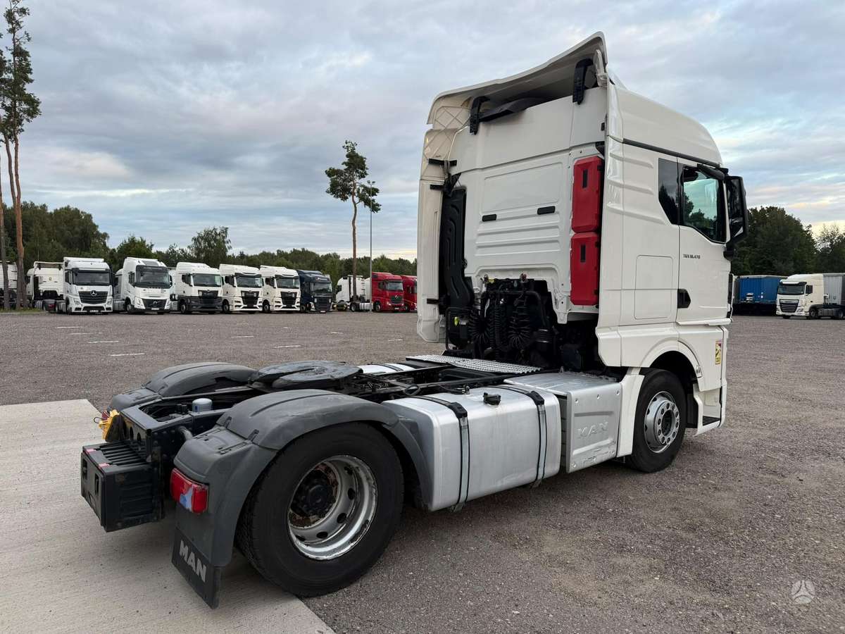 MAN TGX18.470, double sleeper