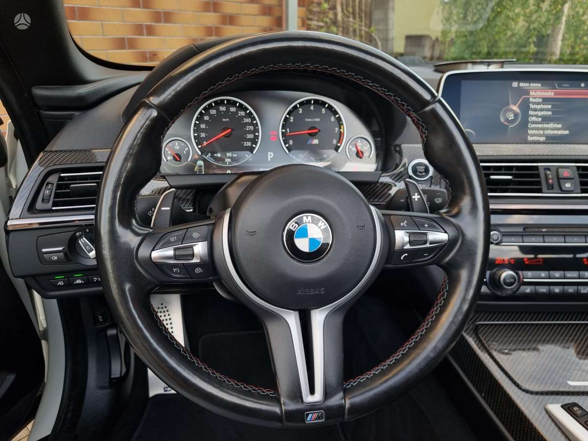 BMW M6, 4.4 l., convertible