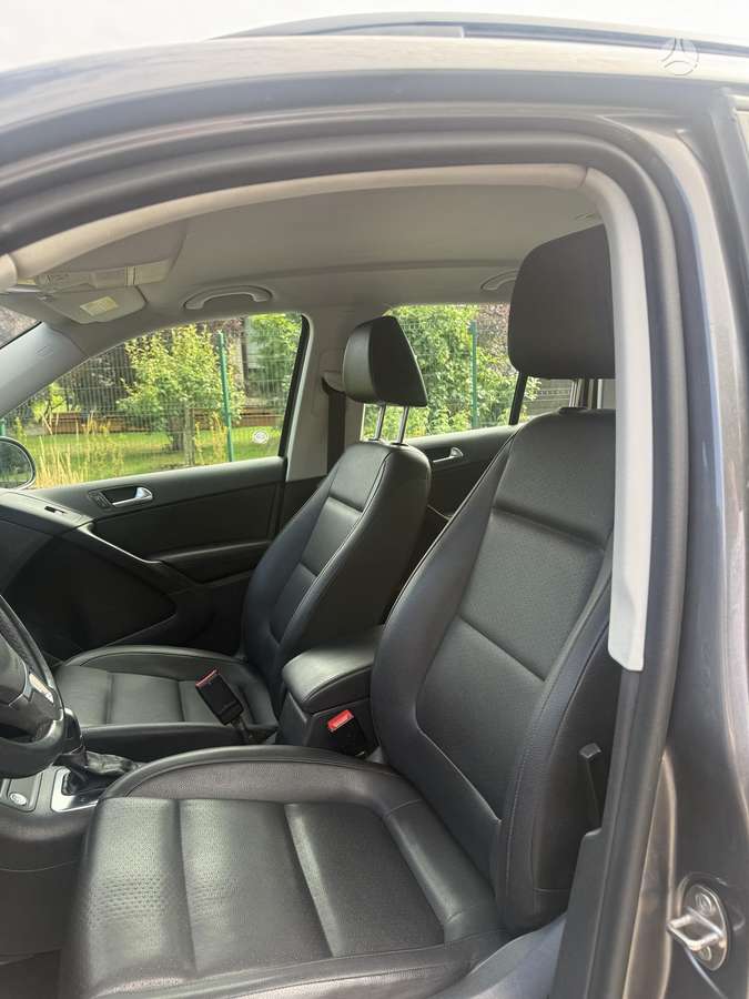 Volkswagen Tiguan - 5