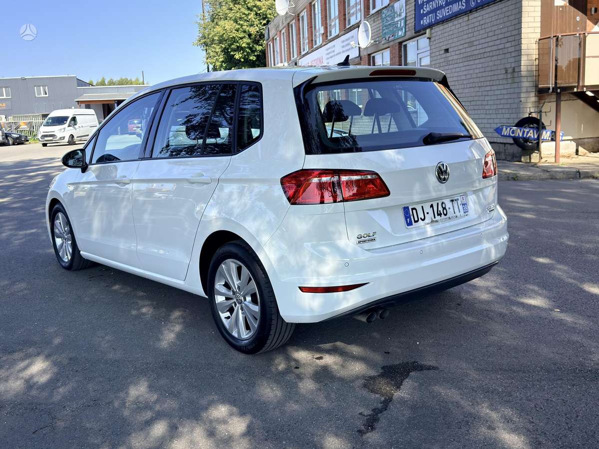 Volkswagen Golf Sportsvan - 9