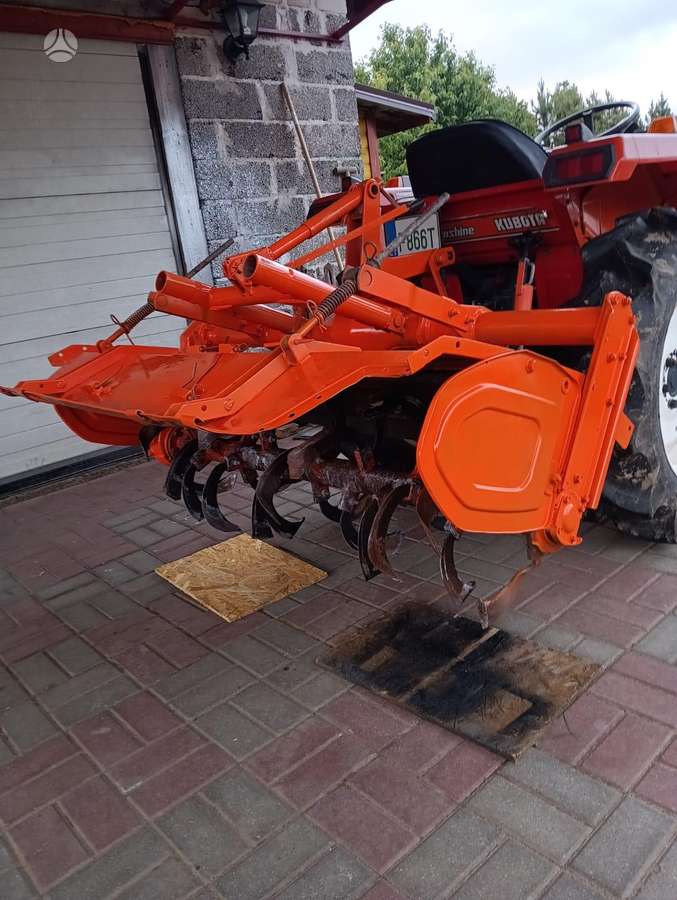 Kubota L1205, фреза