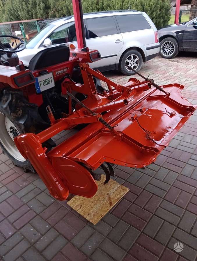 Kubota L1205, фреза