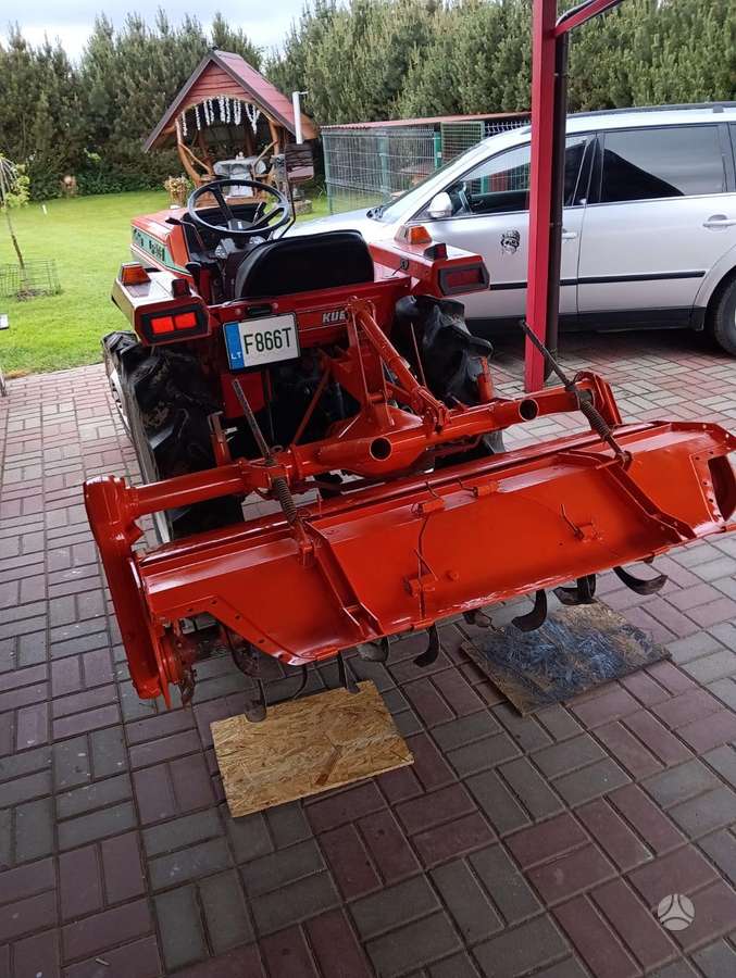 Kubota L1205, cutter