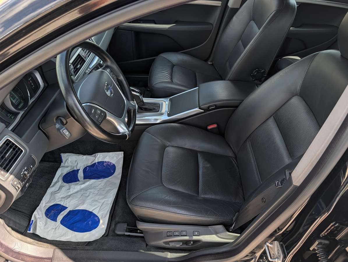 Volvo V70, 2.0 l., Универсал