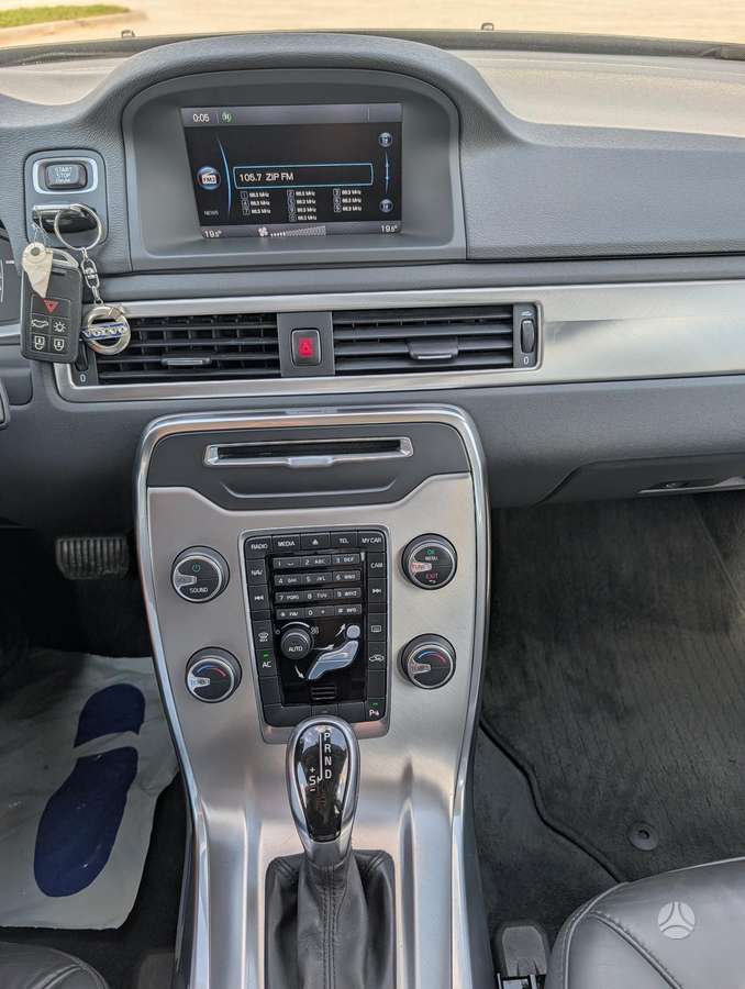 Volvo V70, 2.0 l., Универсал
