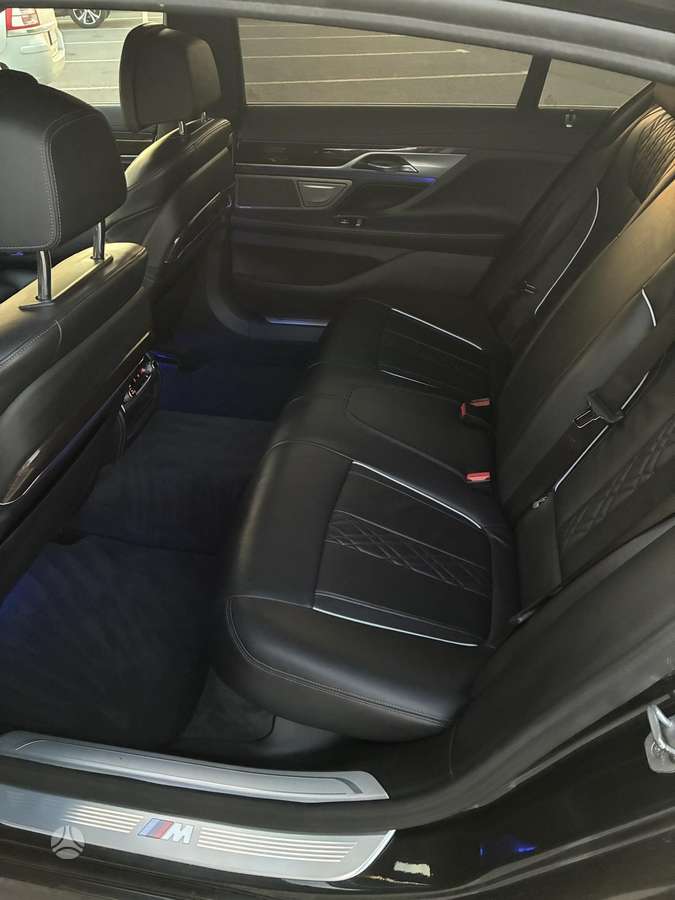 BMW 740, 3.0 l., Лимузин